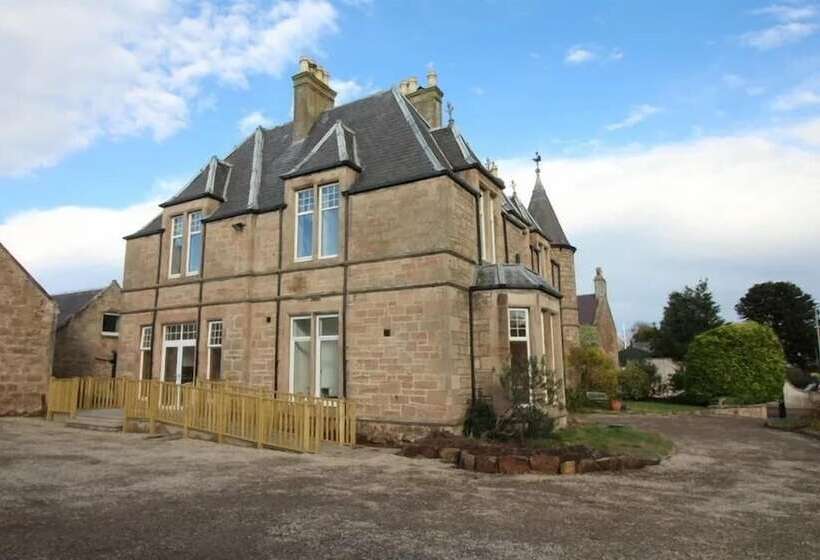 Пансион Duchally House