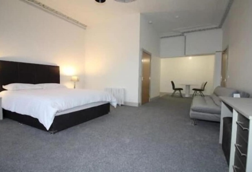 Пансион Duchally House