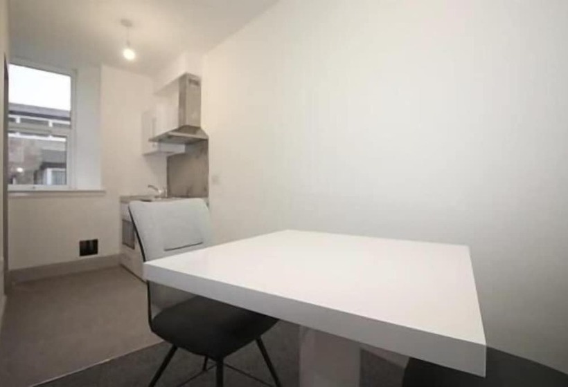 Пансион Duchally House