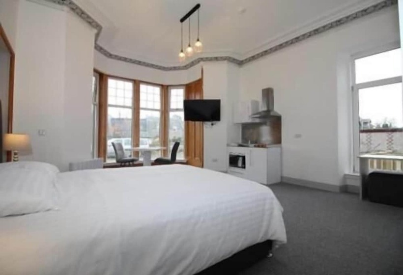 Пансион Duchally House