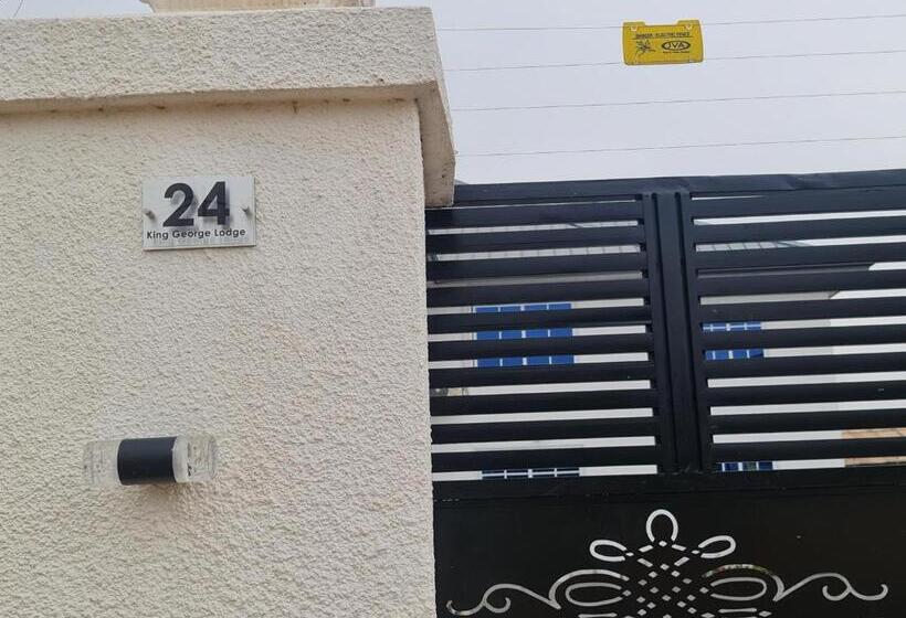 پانسیون King George Lodge