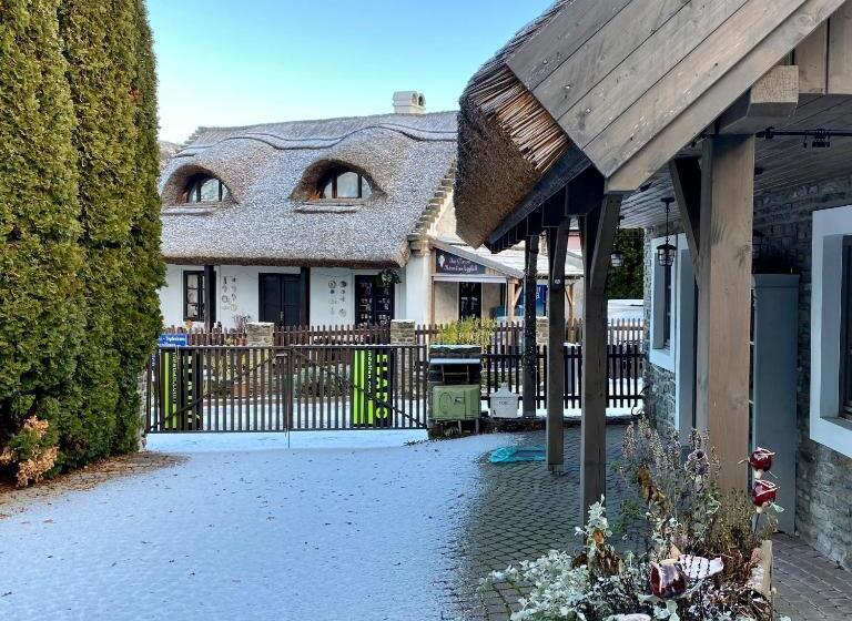 ペンション Kékmadaras Vendégház Tihany