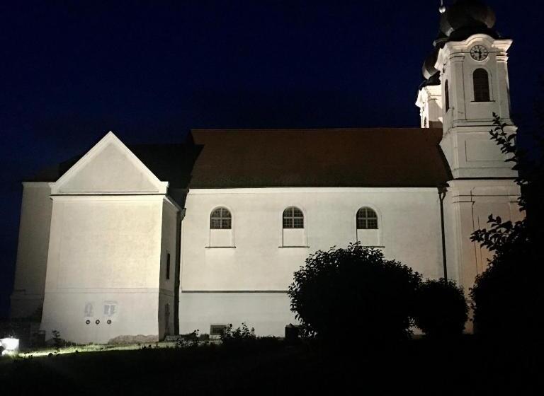 ペンション Kékmadaras Vendégház Tihany