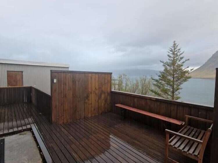 ペンション Sólgarður