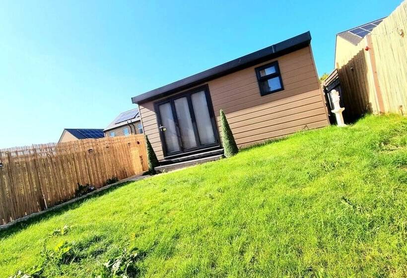 펜션 The Ivy Guest House   Near Roundhay Park