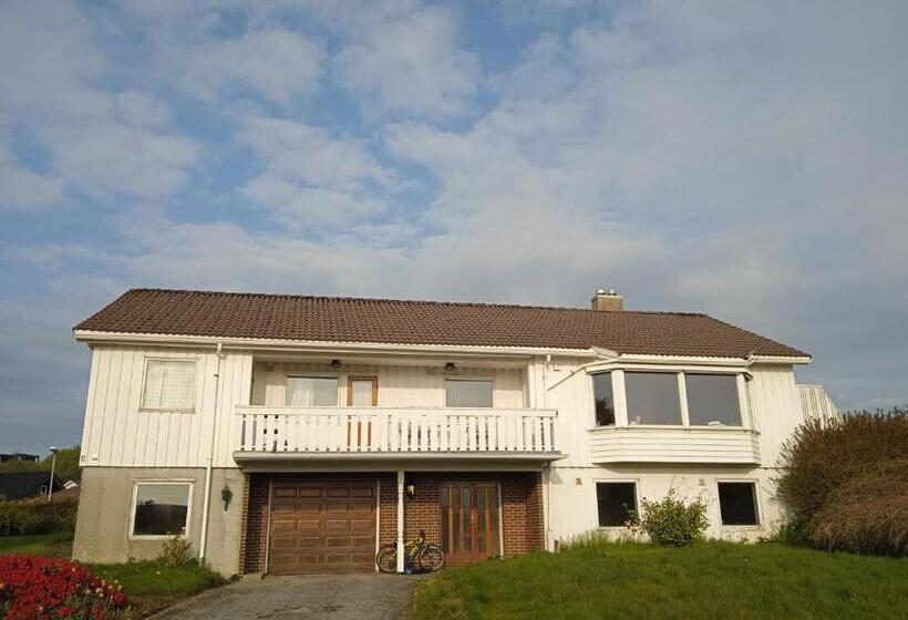 פנסיון The White House