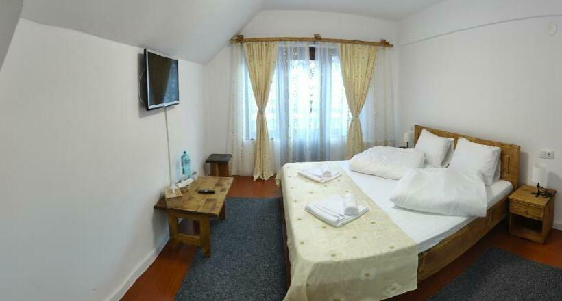 Pensiunea Trei Brazi Arieseni