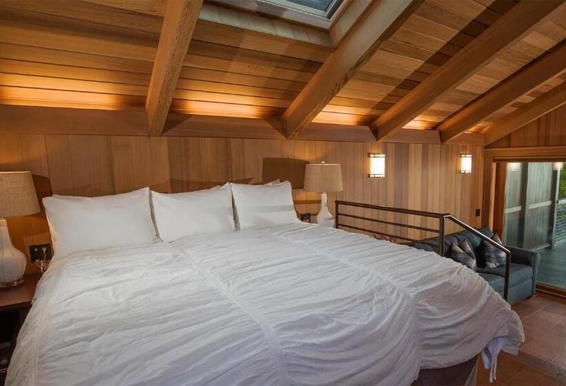 리조트 Sacred Rock Inn