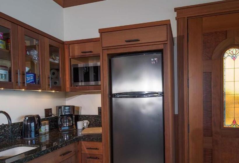 리조트 Sacred Rock Inn