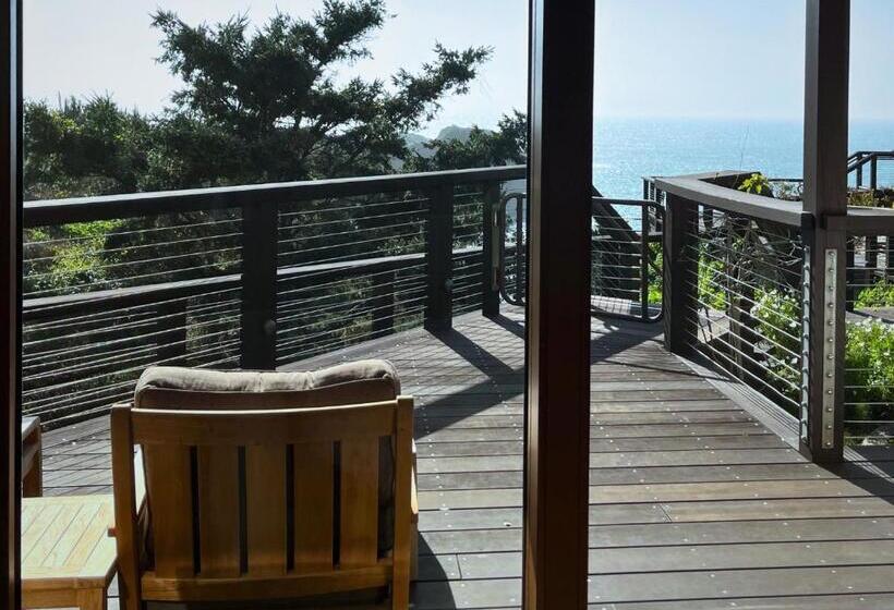 리조트 Sacred Rock Inn