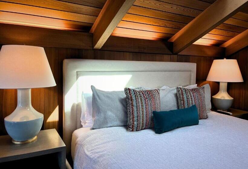 리조트 Sacred Rock Inn