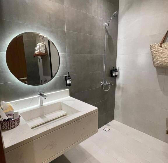 ريف سويت للأجنحة الفندقية