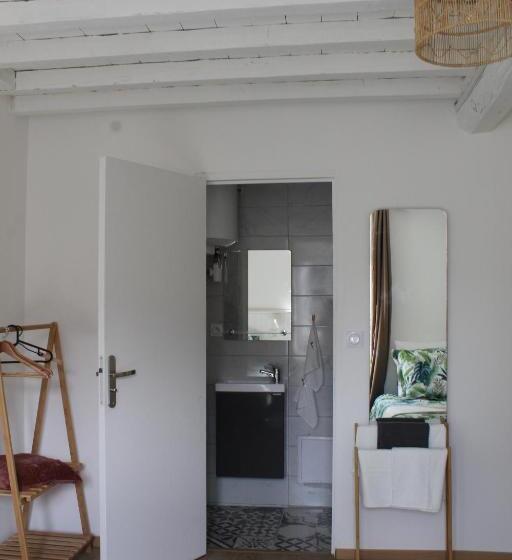 ベッドアンドブレックファースト Au Bol D Air