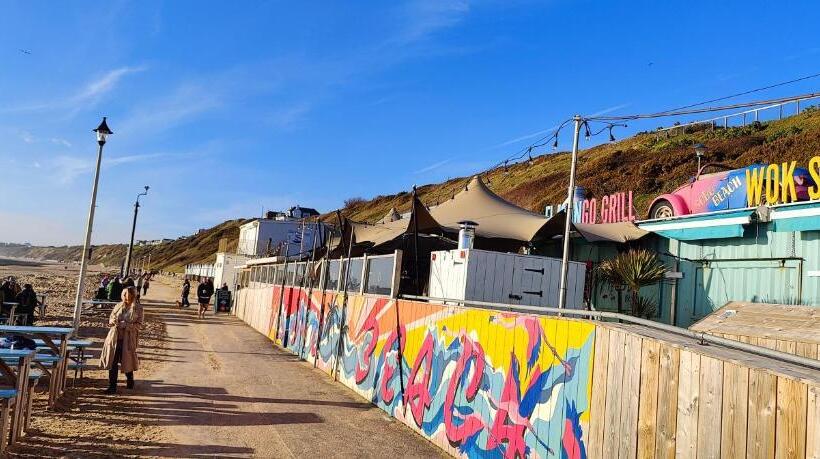 مبيت وإفطار Cosy Bee And Apartment