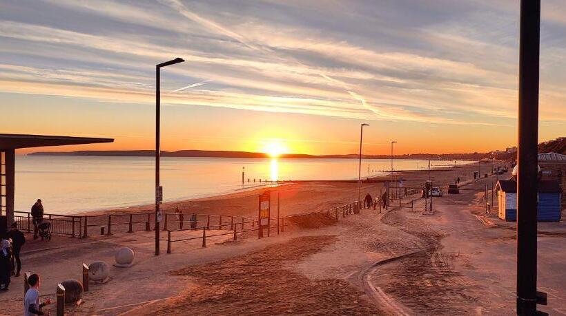 مبيت وإفطار Cosy Bee And Apartment