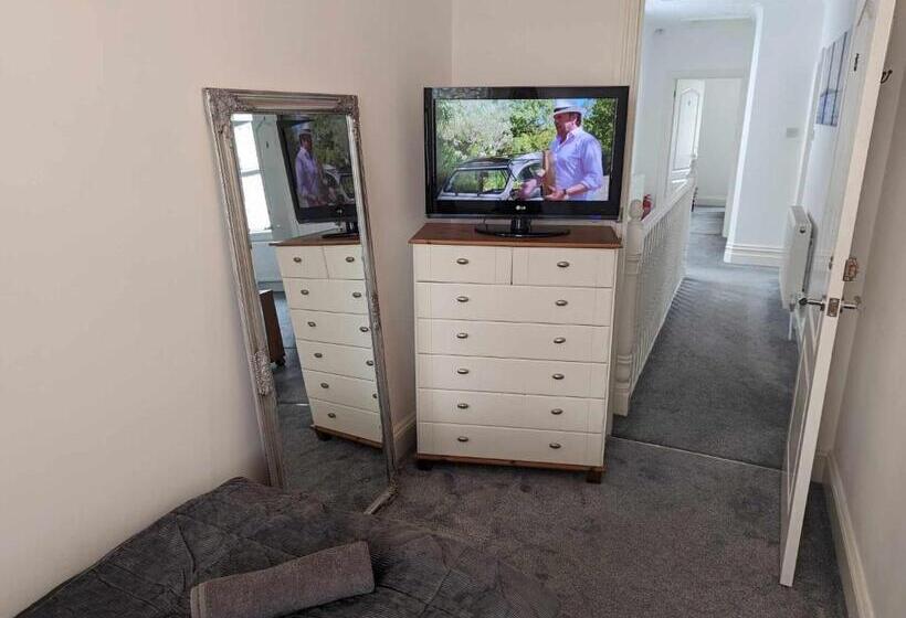 مبيت وإفطار Cosy Bee And Apartment