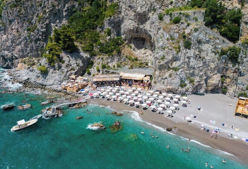 مبيت وإفطار Eden Sul Mare