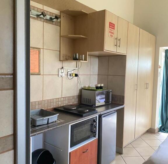 צימר Serengeti Sands Lodge