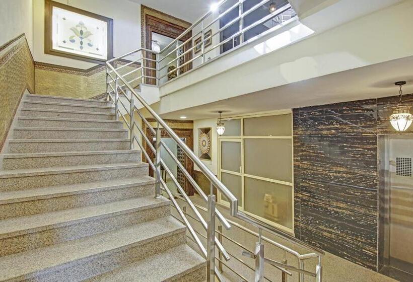 Collection O Hotel Chandralok