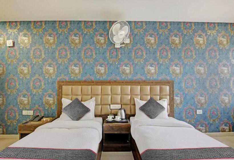 Collection O Hotel Chandralok