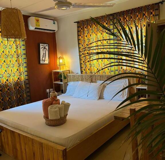 هتل African Treasure