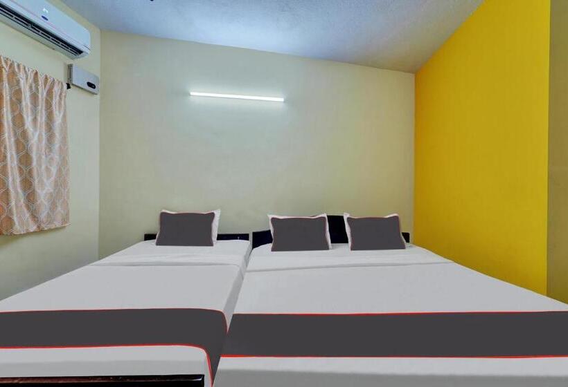 בית מלון כפרי Collection O Jagadha Residency