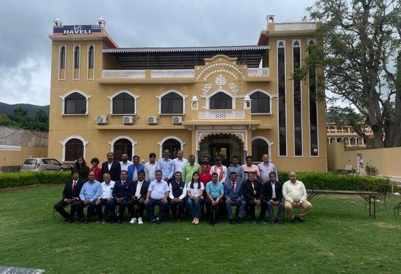 Отель L S Haveli