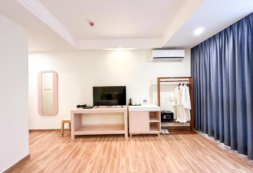 בית מלון כפרי Landmark Vientiane Life Center