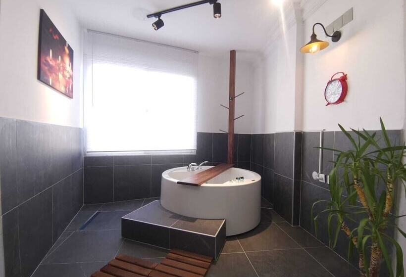 فندق Grond Konaklama Mersin