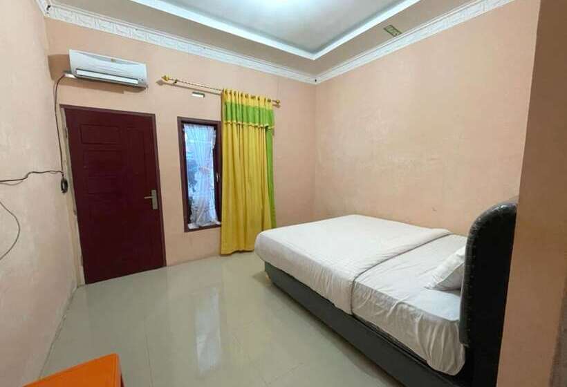 בית מלון כפרי Oyo 92586 Happy 777