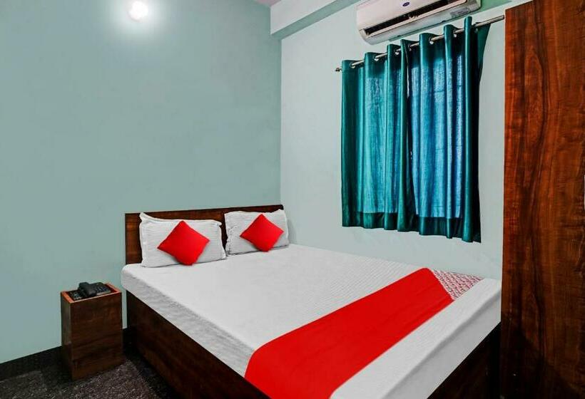 בית מלון כפרי Oyo Flagship 81304  Np Prince Inn