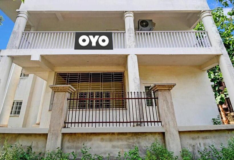 בית מלון כפרי Oyo Flagship 81356 Mahavir Galaxy