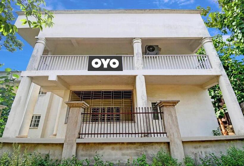 בית מלון כפרי Oyo Flagship 81356 Mahavir Galaxy