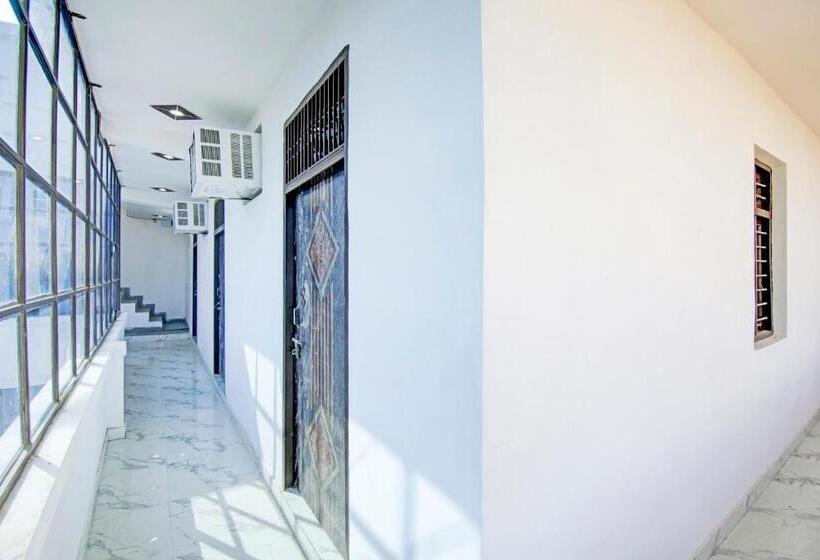 ホテル Oyo Flagship 81378 Dadri Stays