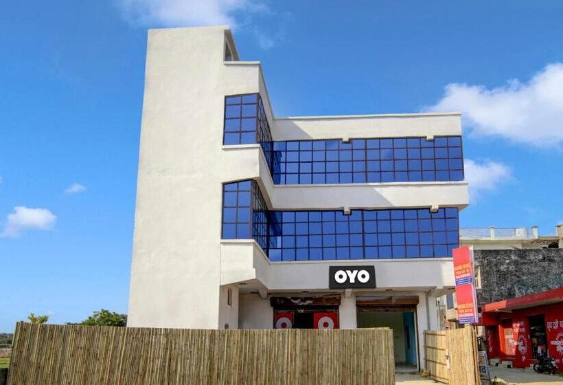 ホテル Oyo Flagship 81378 Dadri Stays