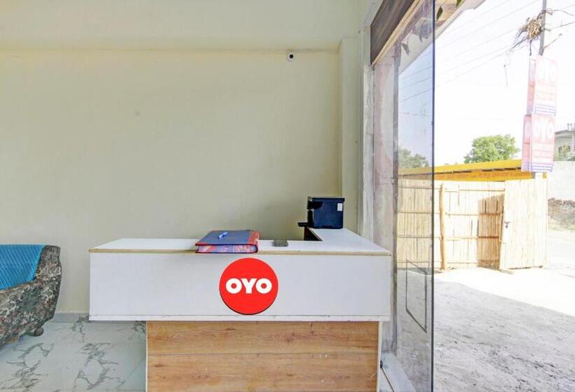 ホテル Oyo Flagship 81378 Dadri Stays