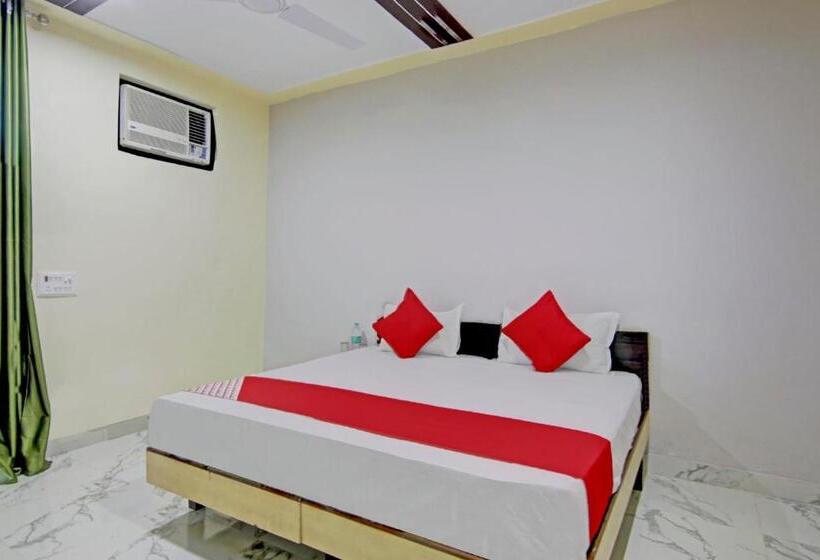 ホテル Oyo Flagship 81378 Dadri Stays