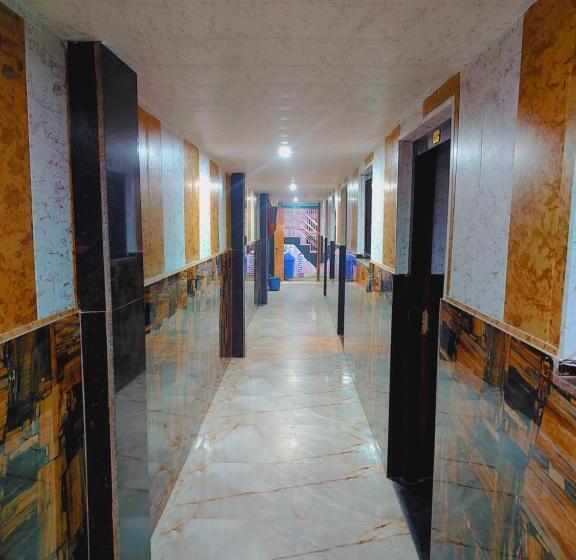 Отель Raghunandan Near Shree Ram Janambhumi