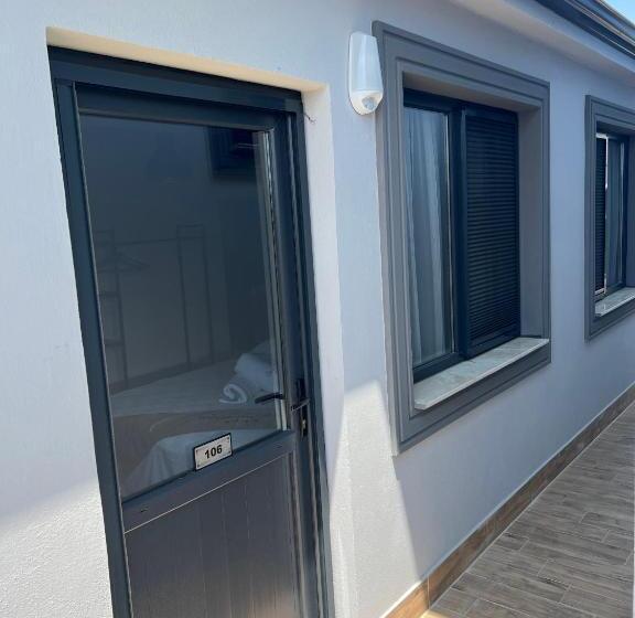 ホテル Reynabe Boutique