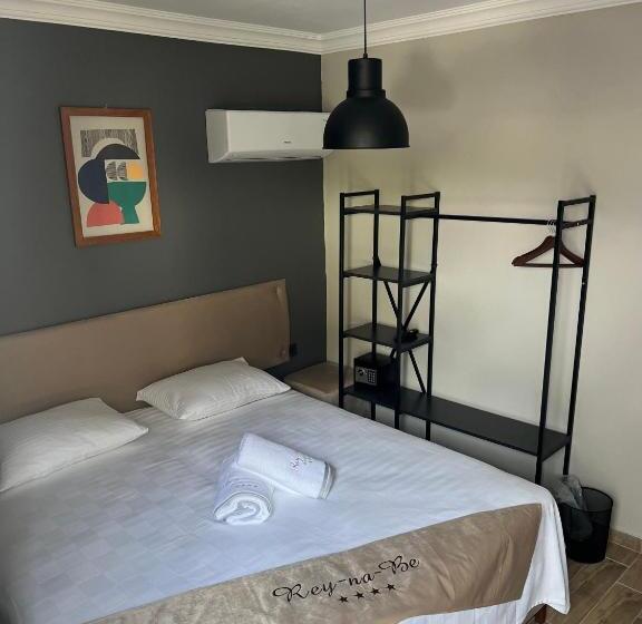 ホテル Reynabe Boutique