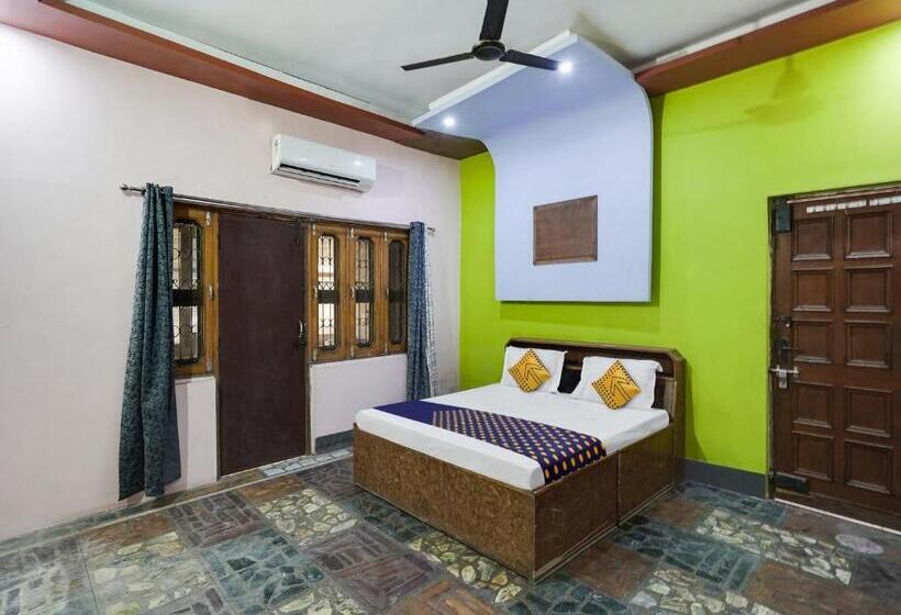 ホテル Spot On 81374 Blue Moon