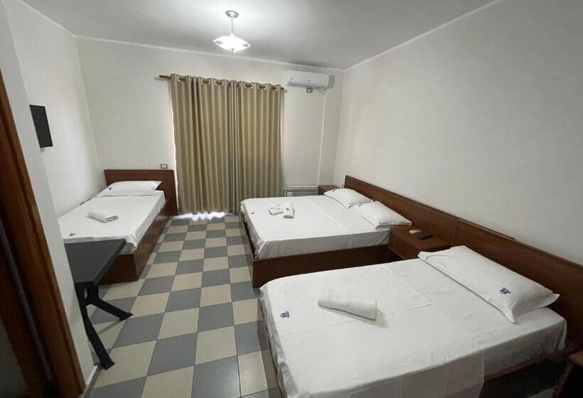 בית מלון כפרי Triho