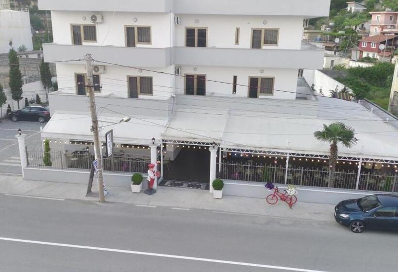 בית מלון כפרי Triho