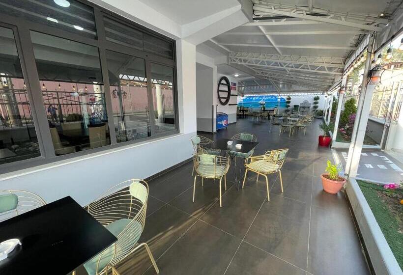 בית מלון כפרי Triho