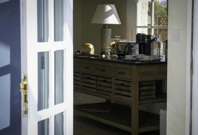 Moulton Lawn House B&b