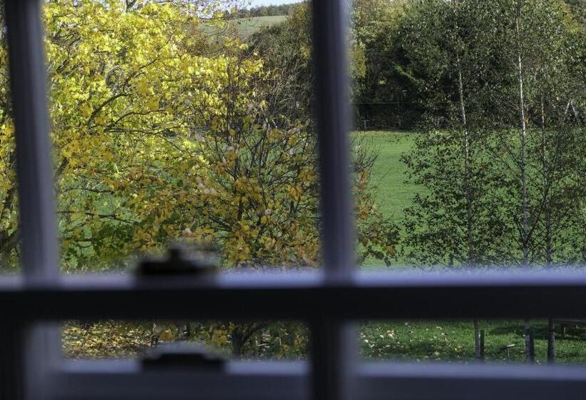 Moulton Lawn House B&b