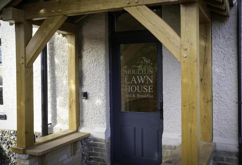 Moulton Lawn House B&b