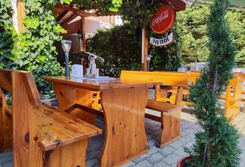 膳宿费 Amore Obzor