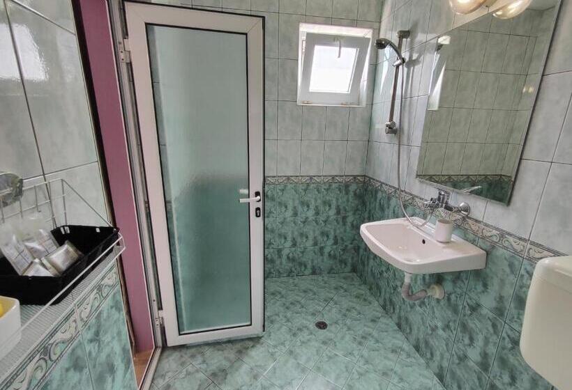 膳宿费 Amore Obzor