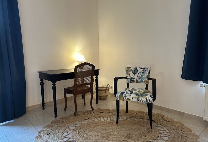 פנסיון Domaine De Couilleuse